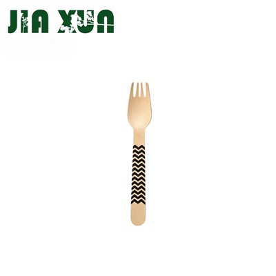 Drvena vilica s logotipom